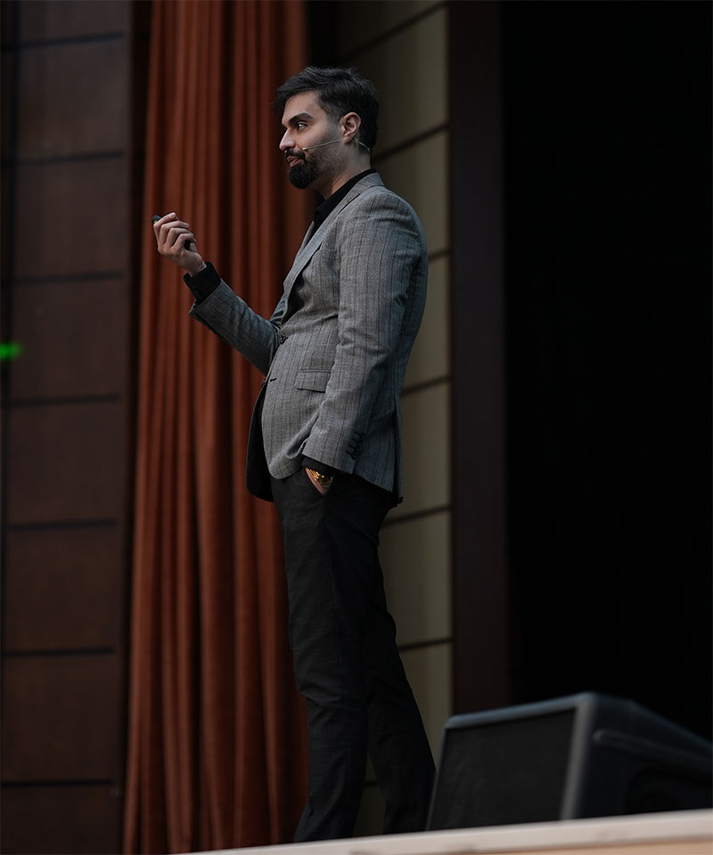 کارآفرین موفق دکتر میثم شکری ساز